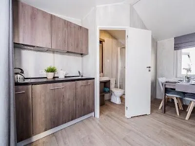 مكان تخييم Egtved Camping Cottages *